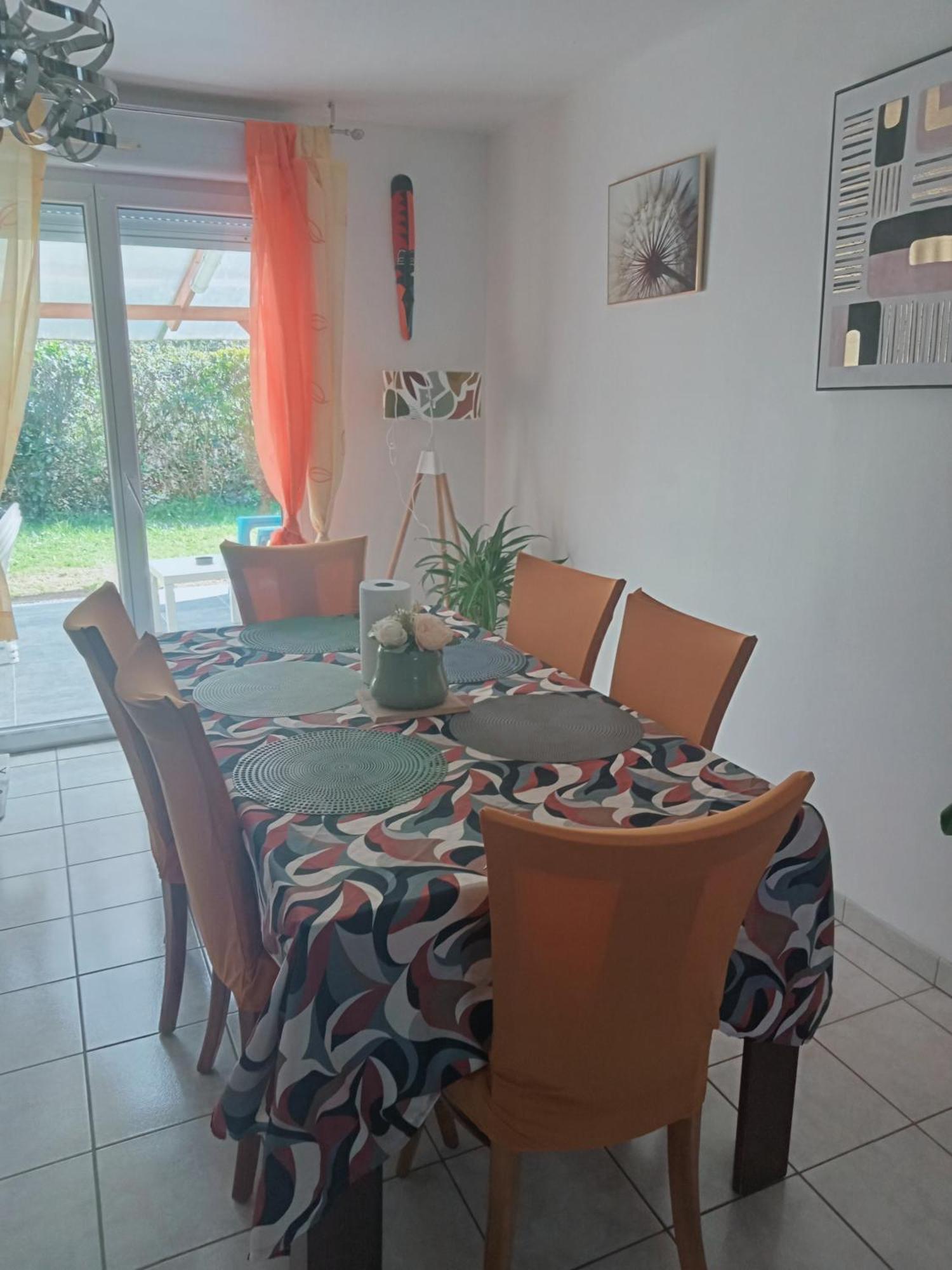 Hébergement de vacances Jolie Maison Au Calme à 2 Mn Des Plages Pour 6 Personnes